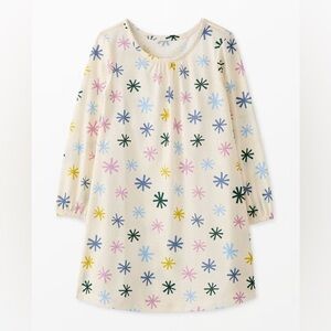 Hanna Andersson Holiday Print Nightgown in Colorful Snowflakes on Ecru Size 10
